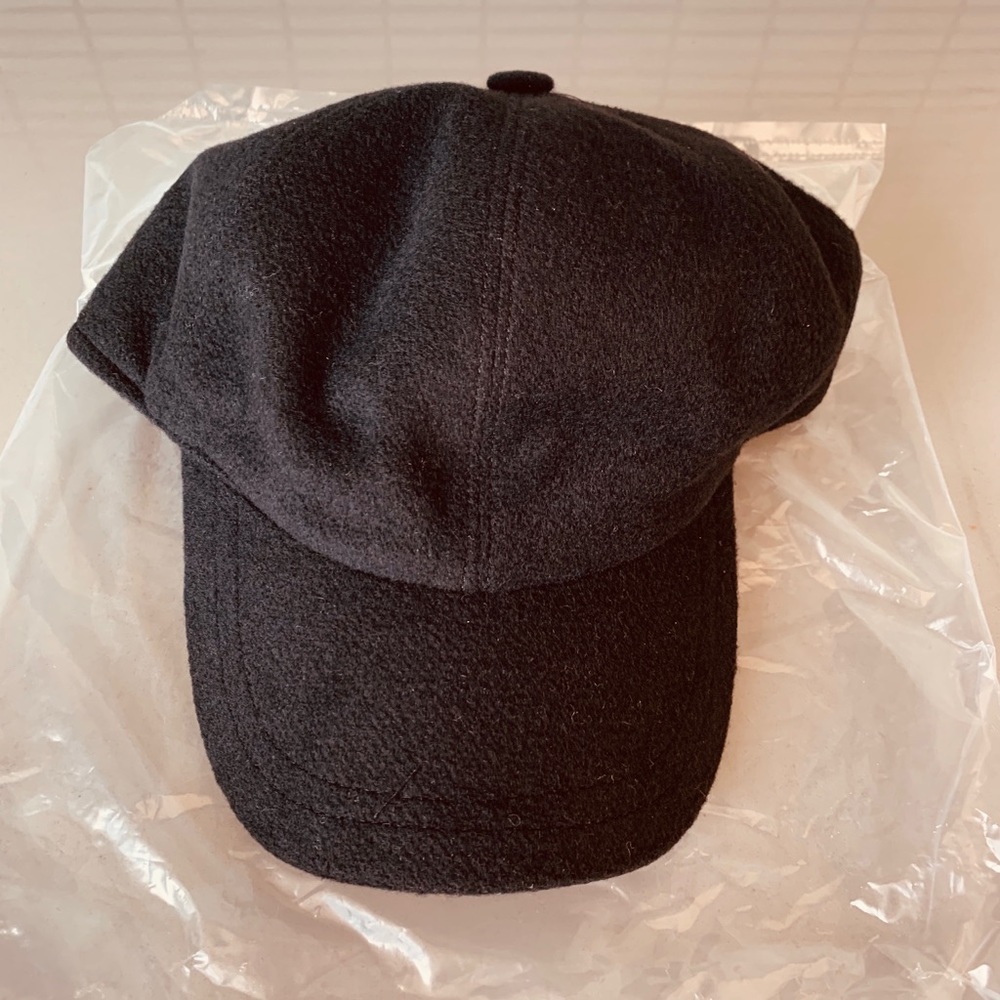 Saks Mens Wool baseball cap Size L Black tag on
